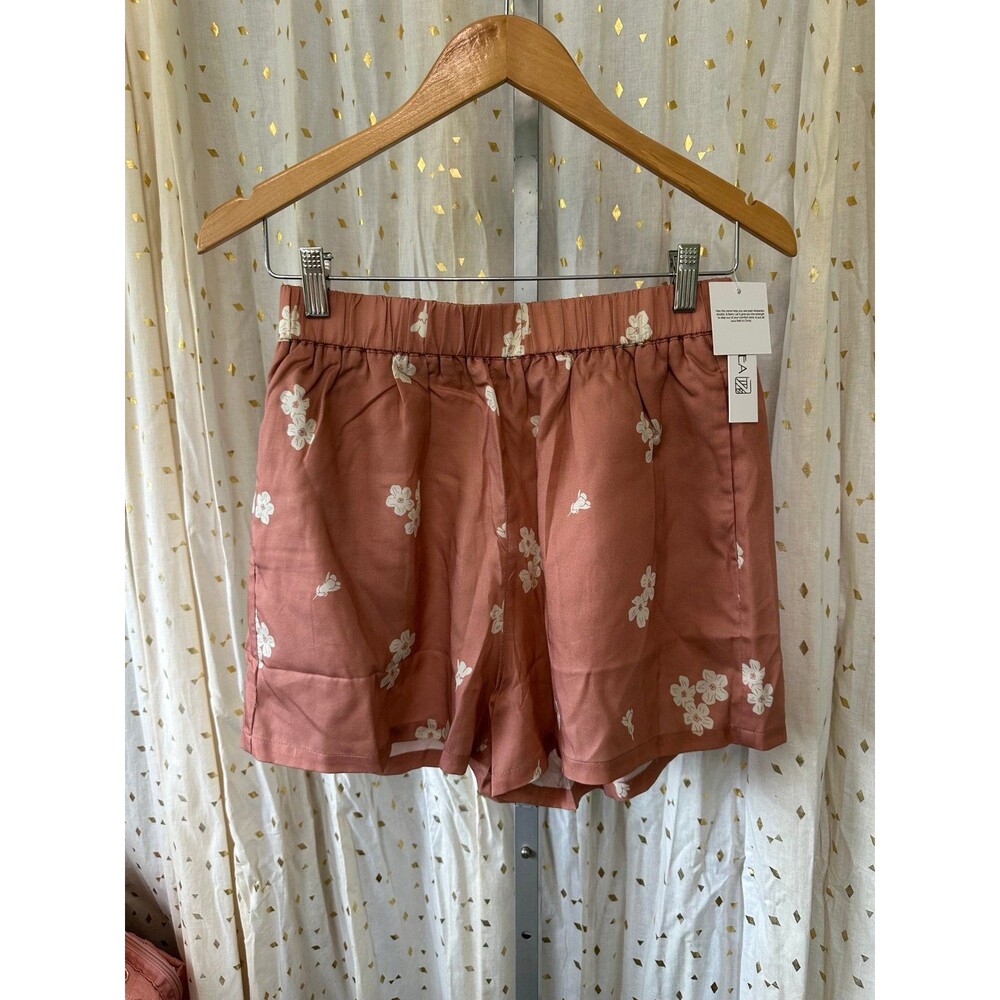 NWT Kamea Designs Hawaiian Dainty Pakalana Pull On Elastic Waist Betty Shorts M